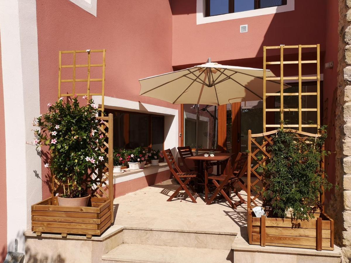 La Bastide Du Limon Aparthotel Mormoiron Exterior photo